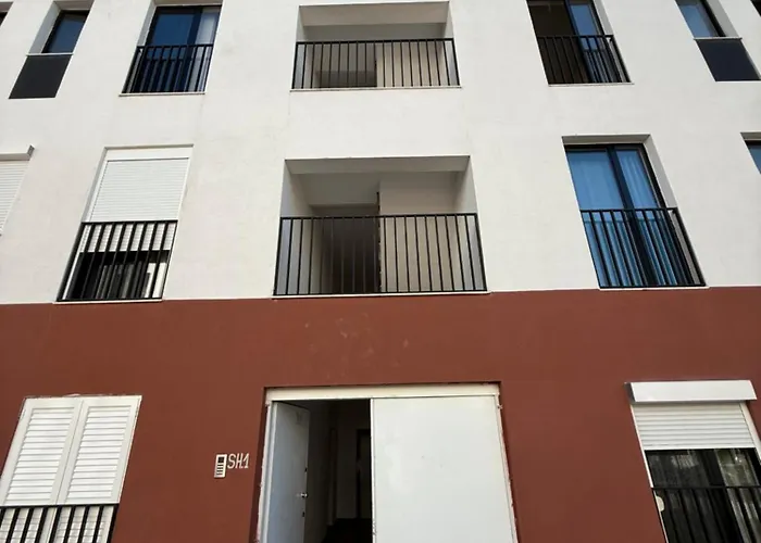 Nene Tereza Airport Apartment