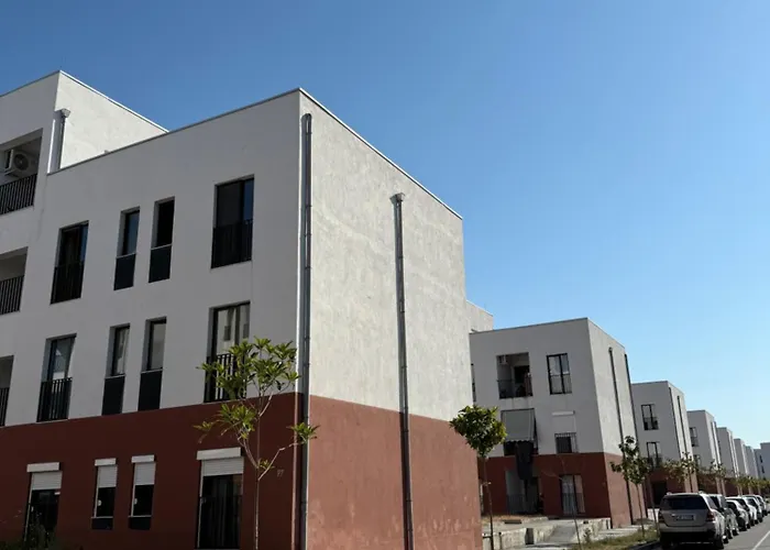 Nene Tereza Airport *