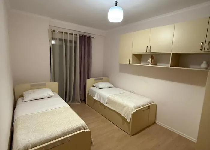 Nene Tereza Airport * Valias